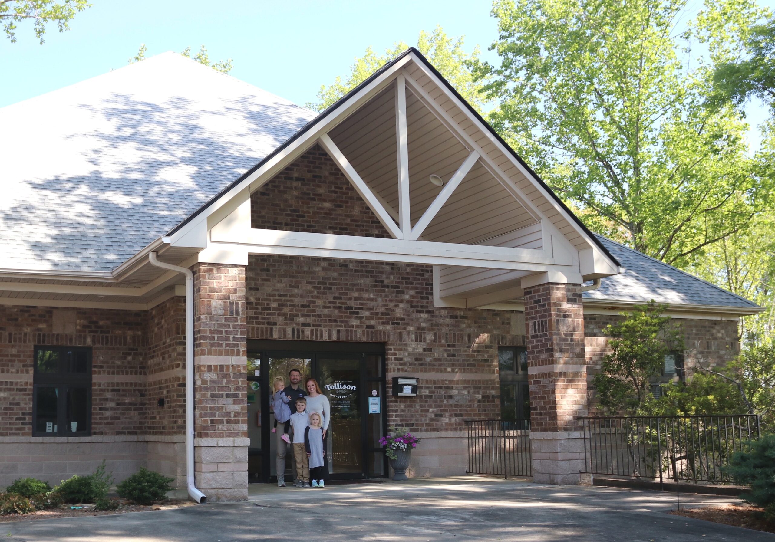 Tollison Orthodontics in Greenville SC offers free orthodontic consultation for all patients